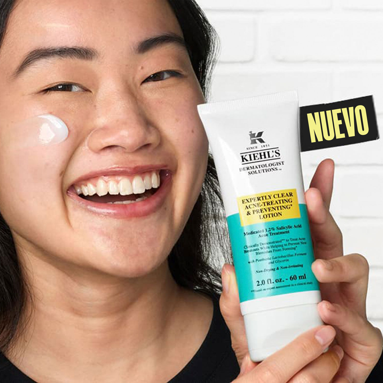 Expertly Clear Moisturizer for Acne Prone Skin with Salicylic Acid